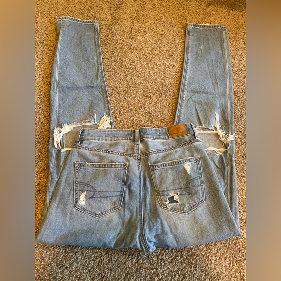 Women’s American Eagle size 4 x-long, skinny jeans, distressed, high waist - Picture 2 of 3